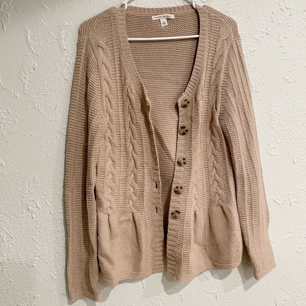 Banana Republic tan cardigan